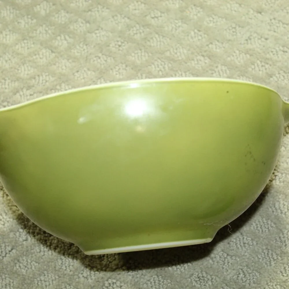 Vintage Pyrex VERDE GREEN Avocado Cinderella Nesting Mixing Bowls Set #443 #444